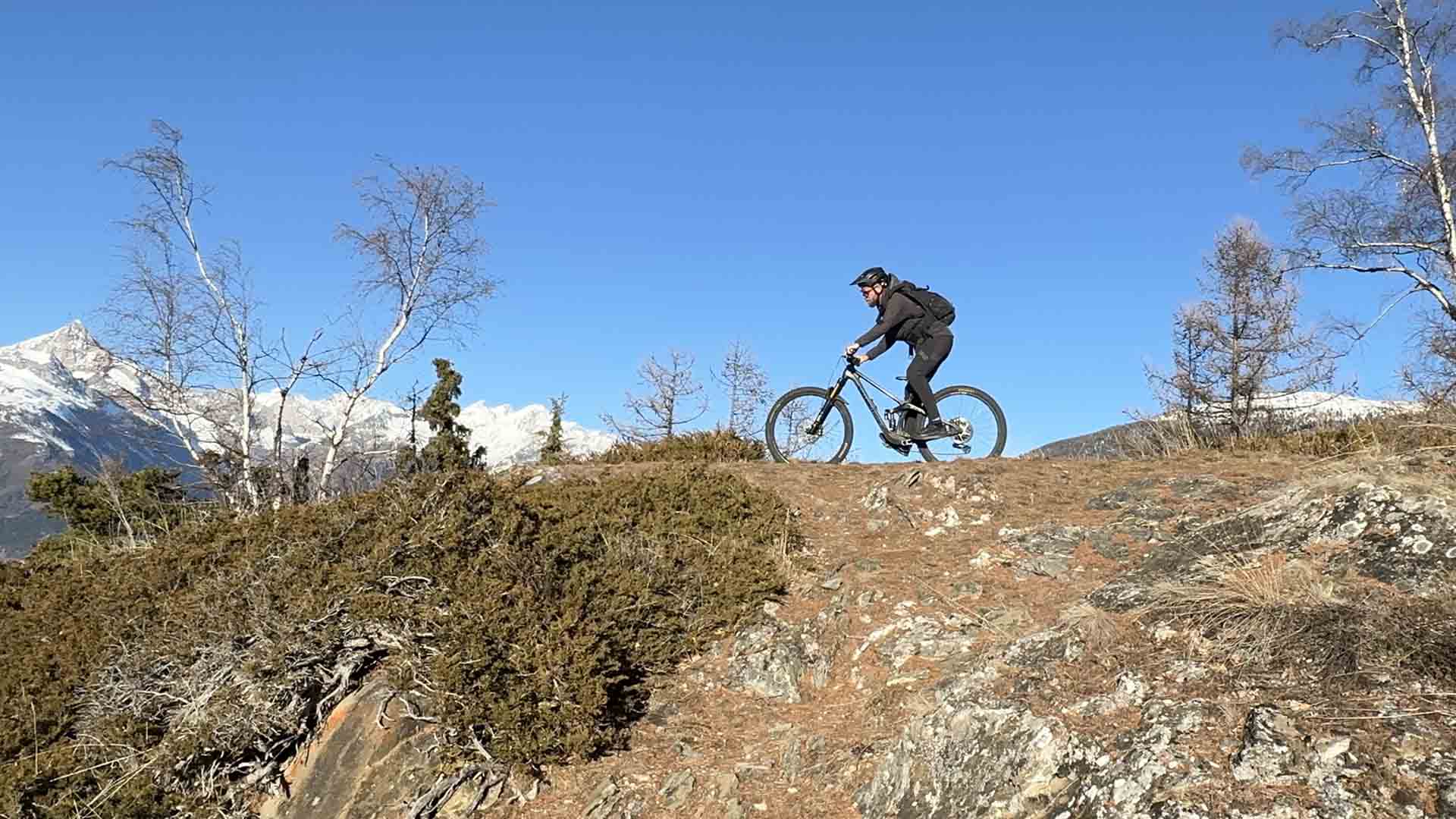 260101 enduro mtb shuttles guide swiss