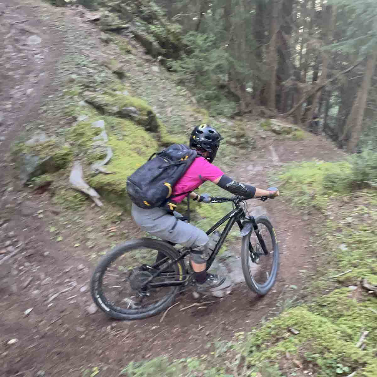 2512-mtb-taxi-valais-with-a-guide-swisscycling