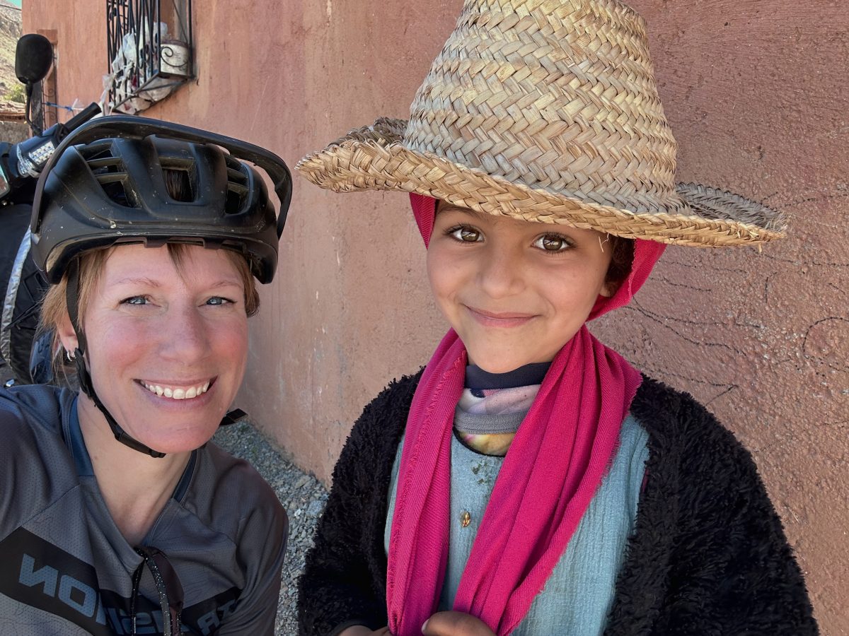 Rencontre au village, VTT et E-Bike au Maroc, du Haut Atlas au désert