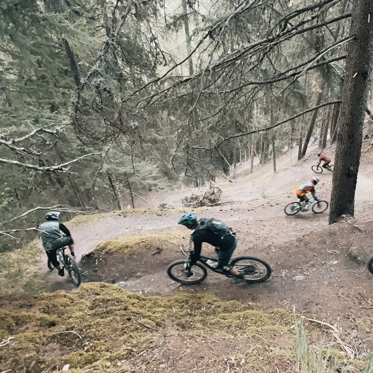 shuttles-vtt-enduro-suisse-05