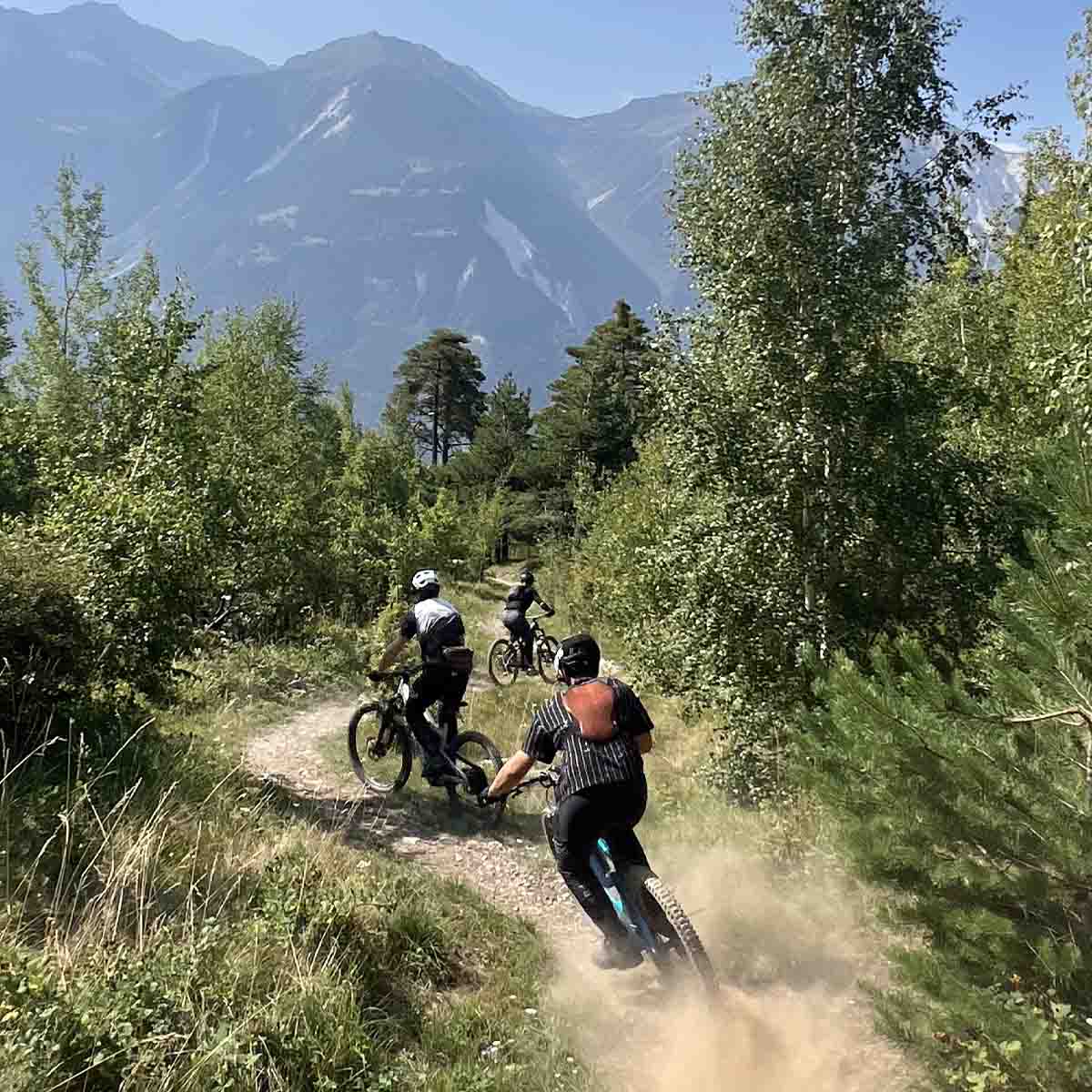 shuttles-vtt-enduro-suisse-30