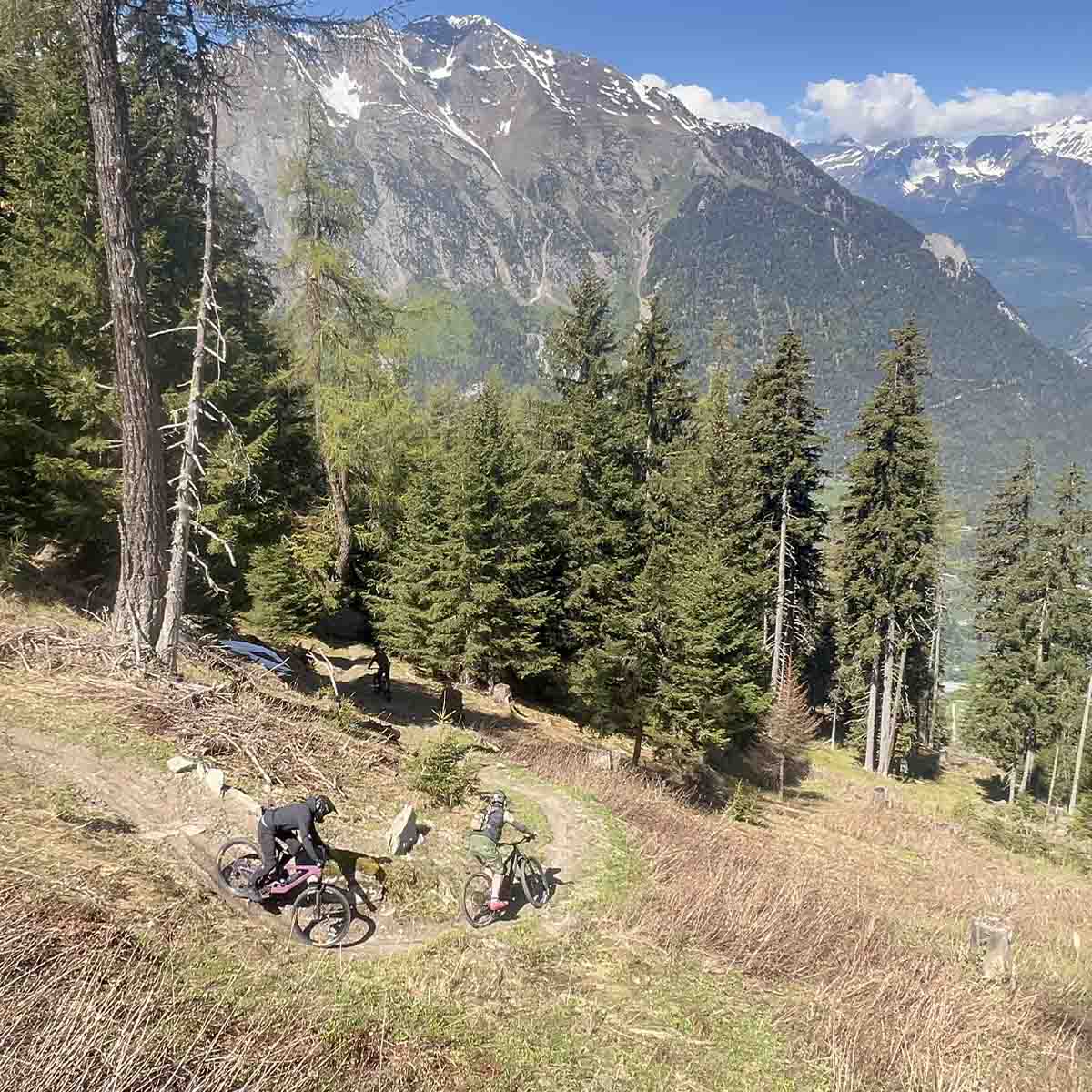 shuttles-vtt-enduro-suisse-48