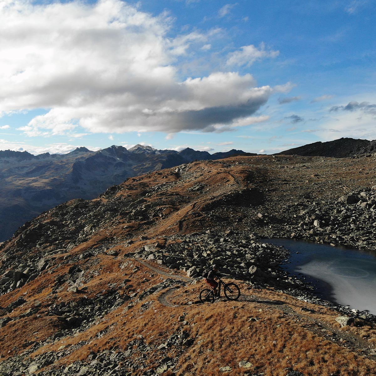 2508-traversee-itineraire-ebike-valais-aoste