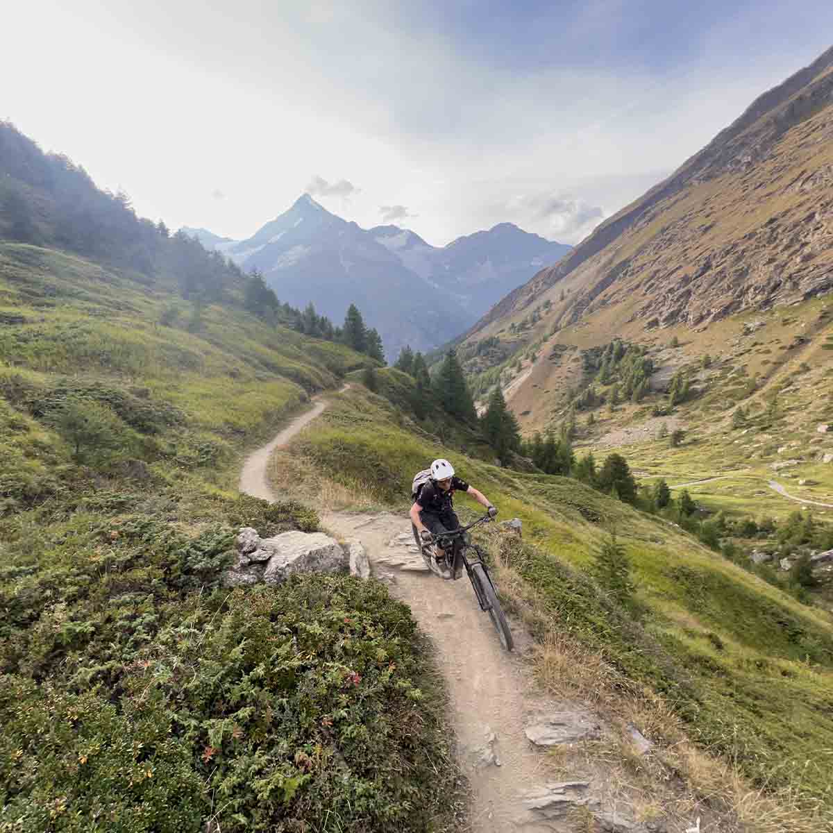 mtb-zermatt-with-a-guide-08