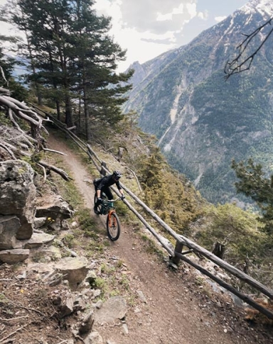 Navettes enduro en Valais