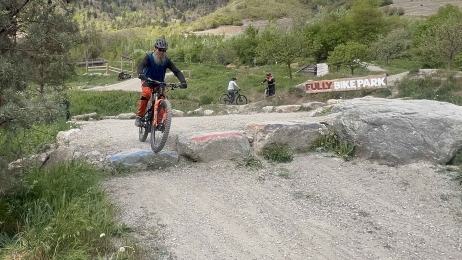 MTB coaching with a professional instructor in Switzerland
